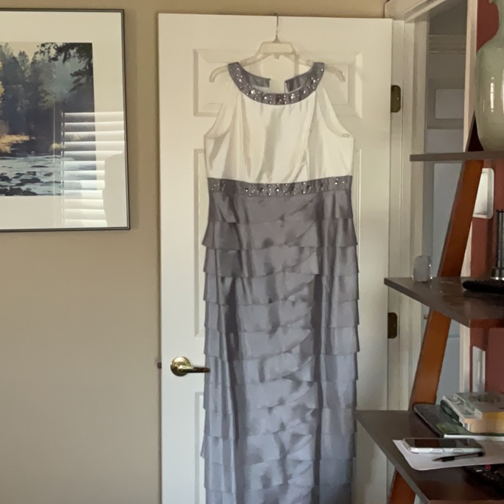 Jessica Howard White and Silver Sleeveless Gown